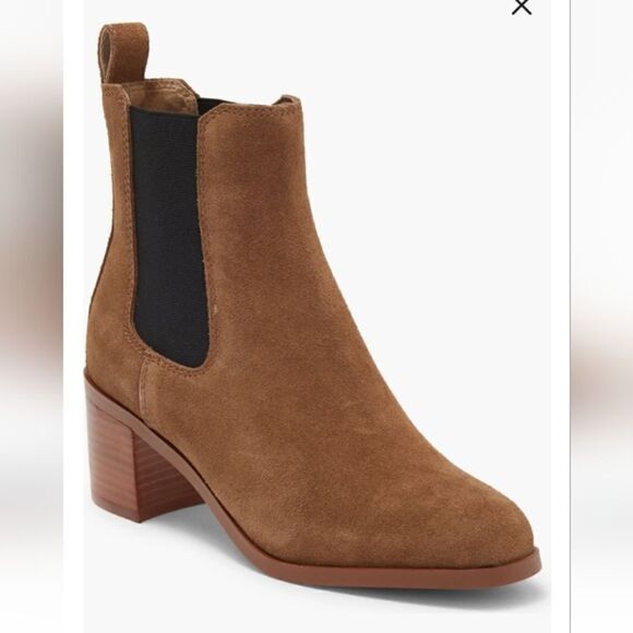Steve Madden Shoes - Steve Madden Rhiannon Chelsea bootie in cognac suede size 9.5 NWT